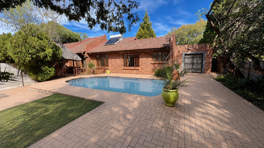 3 Bedroom Property for Sale in Langenhovenpark Free State